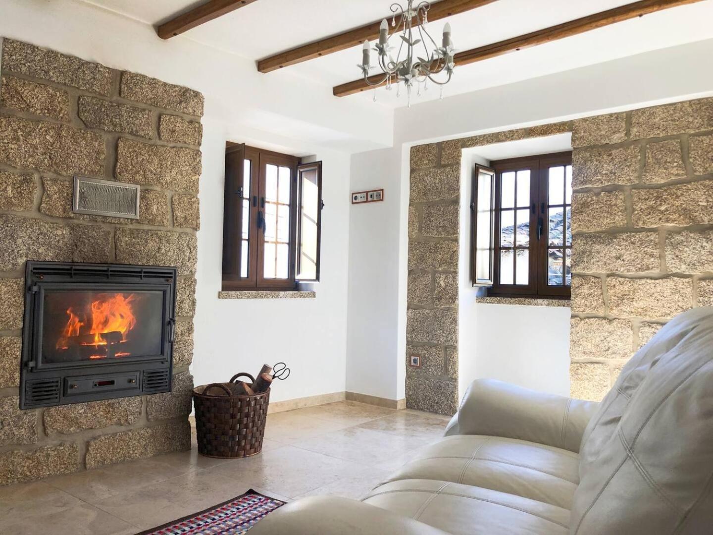 Laje House Fireplace Entire House Wifi فوندَوْ المظهر الخارجي الصورة